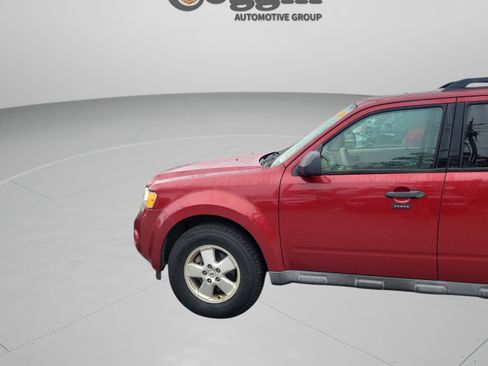 Used 2011 Ford Escape XLT w/ 202A Rapid Spec Order Code image 25