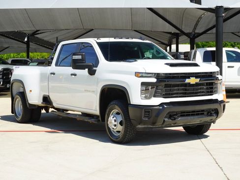 Used 2024 Chevrolet Silverado 3500 W/T AWD/4WD image 6