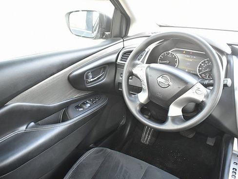 Used 2018 Nissan Murano S image 26