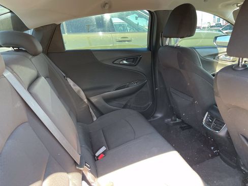 Used 2021 Chevrolet Malibu LT FWD image 8