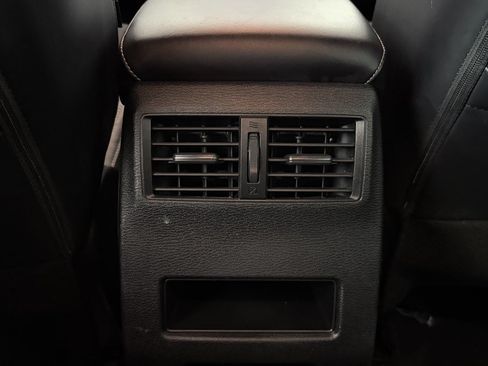 Used 2023 Mitsubishi Outlander ES AWD/4WD image 28