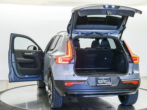Certified 2023 Volvo XC40 B5 Plus w/ Protection Package Premier AWD/4WD image 26