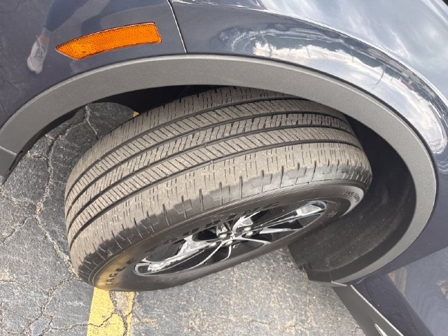 Certified 2024 Lincoln Nautilus Premier AWD/4WD image 30