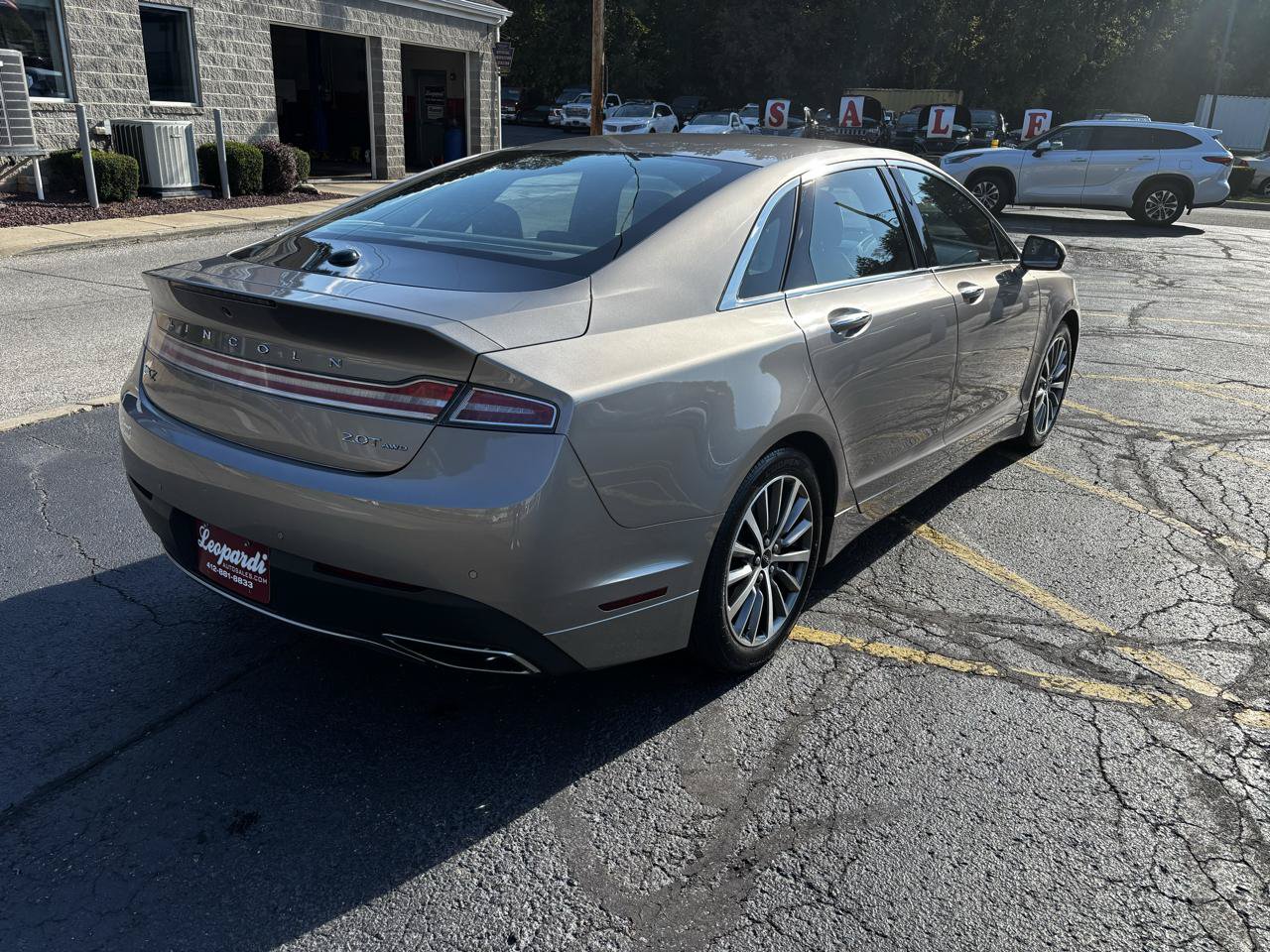 Used 2018 Lincoln MKZ Select w/ Select Plus Package AWD/4WD image 7