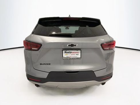 Used 2024 Chevrolet Blazer LT w/ Midnight/Sport Edition FWD image 6