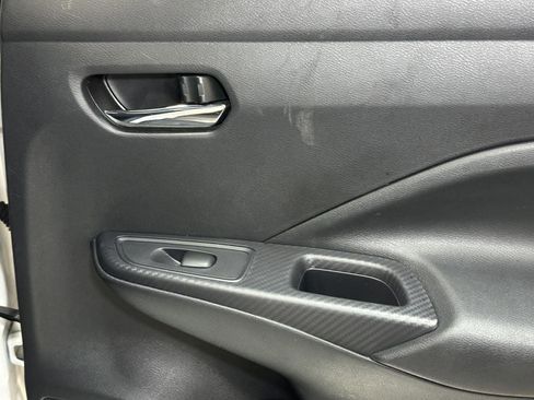 Used 2025 Nissan Versa SV FWD image 34