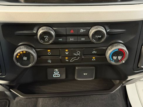 Used 2025 Ford F350 XLT image 28