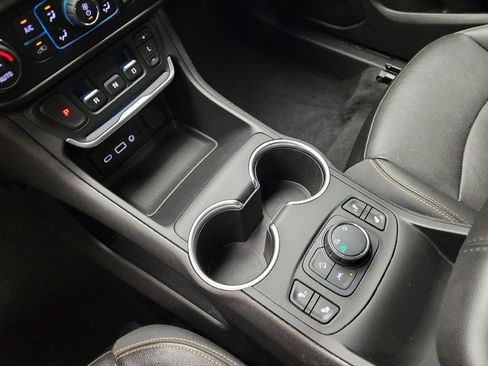 Used 2021 GMC Terrain SLT w/ Infotainment Package II AWD/4WD image 26