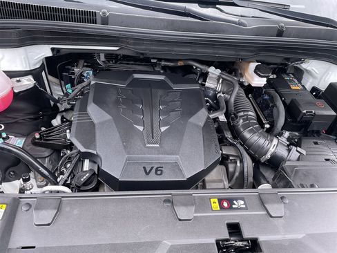 Used 2024 Kia Carnival SX Prestige image 15