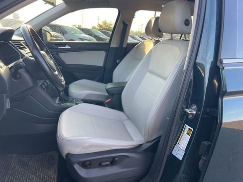 Used 2019 Volkswagen Tiguan SEL AWD/4WD image 11