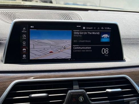 Used 2022 BMW 740i xDrive AWD/4WD image 21