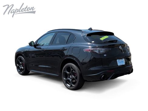 Used 2024 Alfa Romeo Stelvio Veloce AWD/4WD image 3