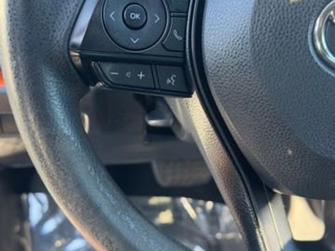 Used 2019 Toyota RAV4 Adventure image 12