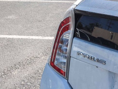 Used 2015 Toyota Prius Four image 8