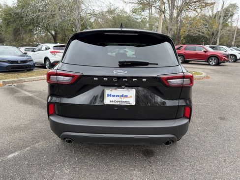 Used 2025 Ford Escape ST-Line image 5