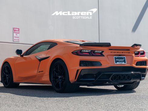 Used 2023 Chevrolet Corvette Z06 RWD image 5