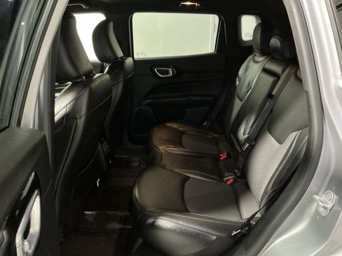 Used 2023 Jeep Compass Altitude w/ Convenience Group image 30