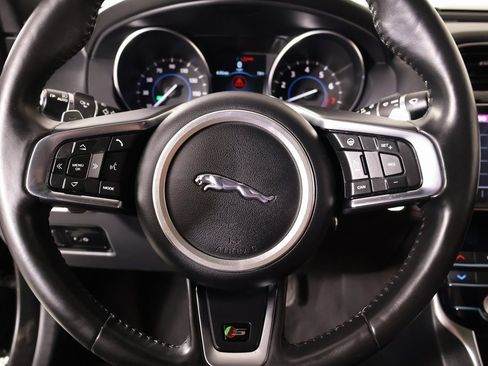 Used 2019 Jaguar XE S image 3