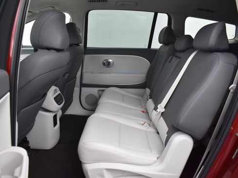 New 2026 Hyundai Ioniq 9 SEL image 14