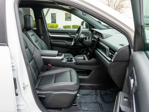 Used 2026 GMC Terrain Elevation w/ Elevation Premium Package image 10