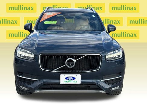 Used 2018 Volvo XC90 T6 Momentum w/ Convenience Package image 8