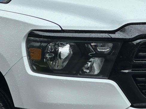 Used 2022 RAM 1500 Big Horn AWD/4WD image 8