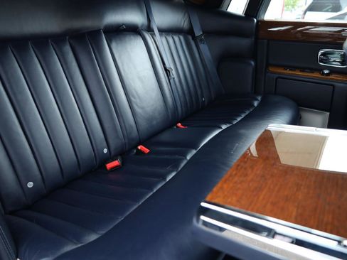 Used 2011 Rolls-Royce Phantom Sedan RWD image 39