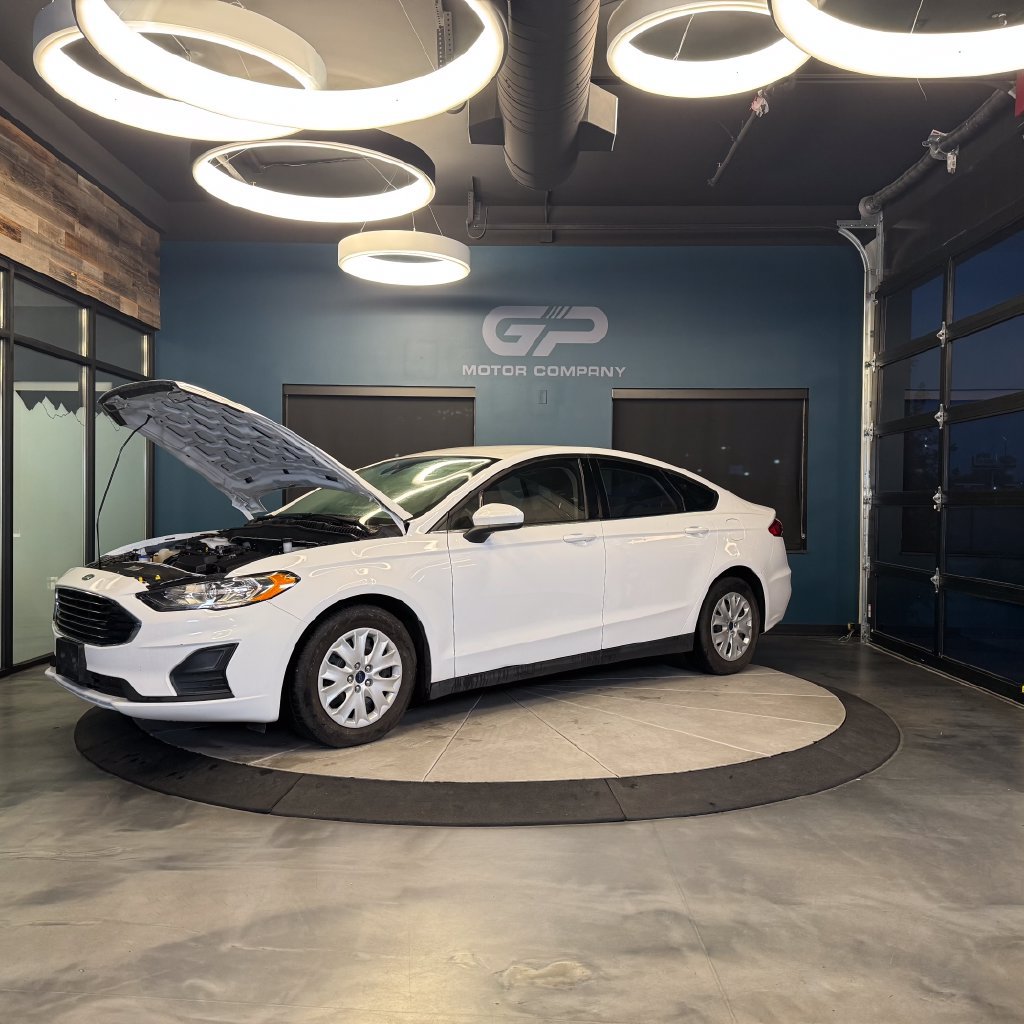 Used 2020 Ford Fusion S FWD image 23