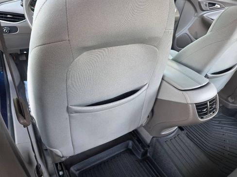 Used 2019 Chevrolet Malibu LT FWD image 31