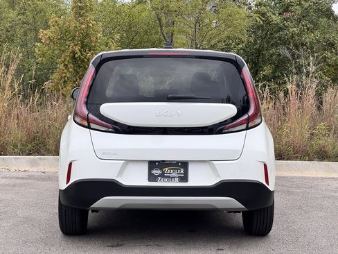 Used 2023 Kia Soul LX w/ Option Group 015 image 5