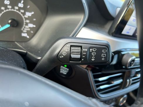 Used 2022 Ford Escape SE w/ Convenience Package FWD image 22