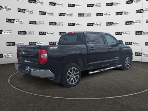 Used 2017 Toyota Tundra SR5 image 6