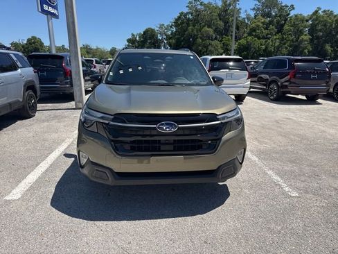 Used 2025 Subaru Forester Touring w/ Popular Package - Touring AWD/4WD image 3