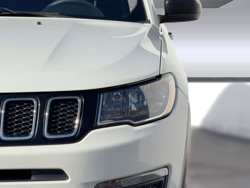 Used 2020 Jeep Compass Sport w/ Tech Group image 9