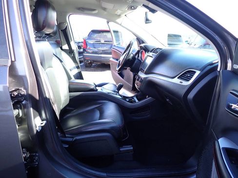 Used 2017 Dodge Journey GT w/ Driver Convenience Group image 13