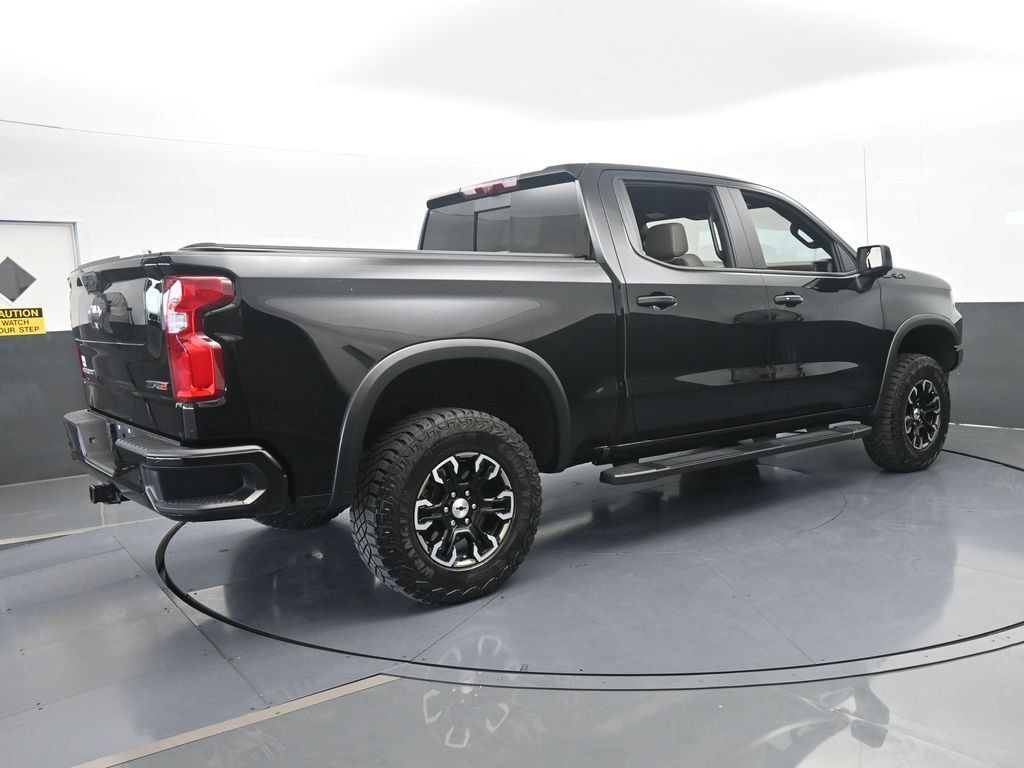 Used 2025 Chevrolet Silverado 1500 ZR2 w/ Technology Package AWD/4WD image 6