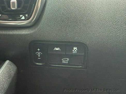 Used 2023 Kia Sorento SX Prestige image 32