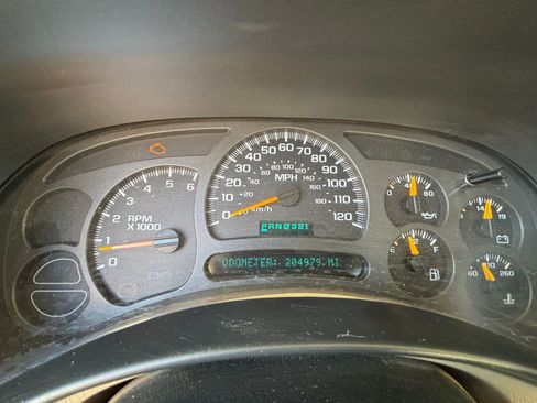 Used 2004 GMC Sierra 1500 SLE w/ Safe And Sound Package image 12