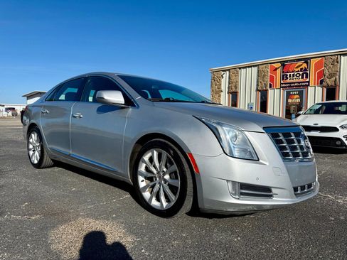 Used 2015 Cadillac XTS Luxury image 1