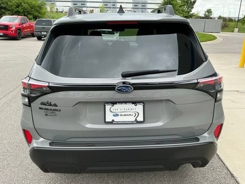 Certified 2025 Subaru Forester Premium w/ Convenience Package #1 AWD/4WD image 3