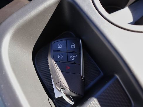 New 2026 GMC Sierra 1500 Elevation image 25