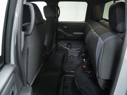 Used 2023 Nissan Frontier PRO-4X w/ Technology Package image 12