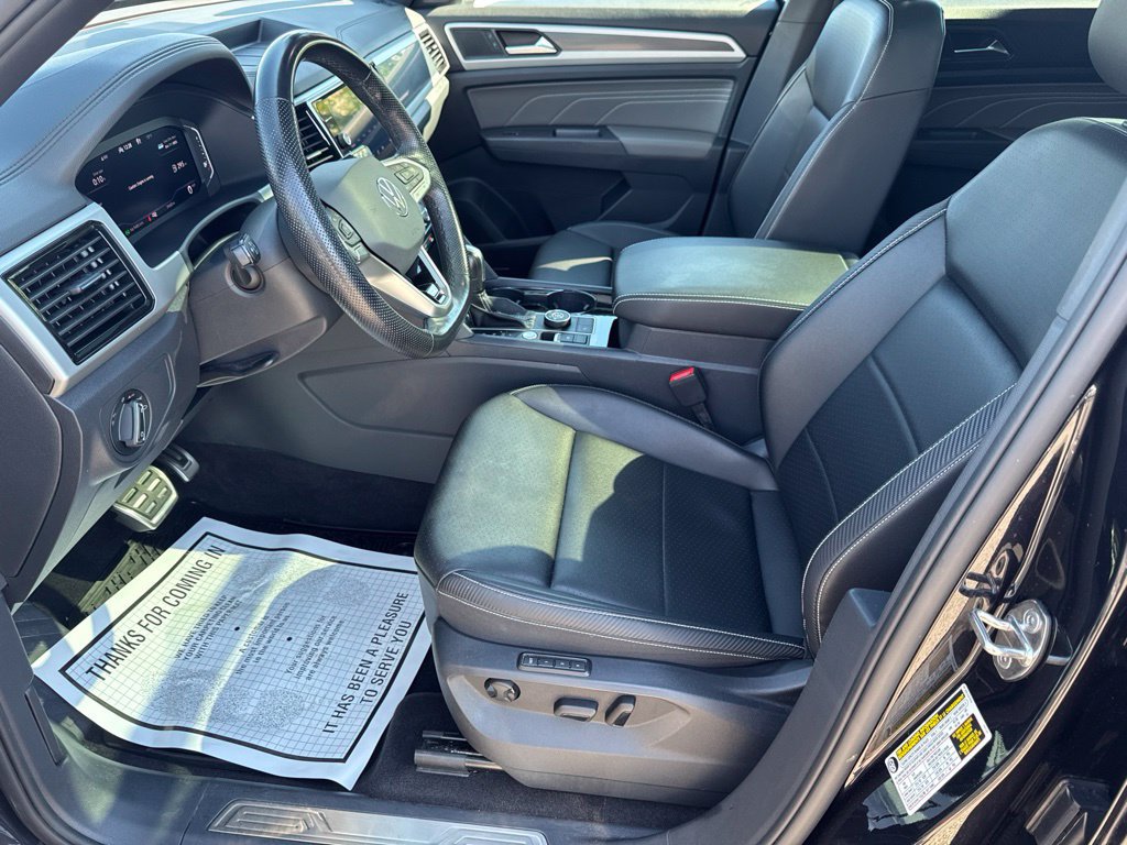Used 2023 Volkswagen Atlas Cross Sport SEL R-Line AWD/4WD image 13