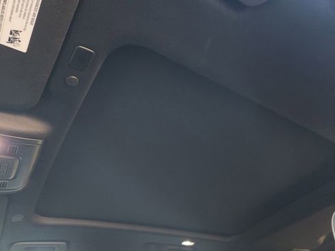 Used 2024 GMC Yukon XL Denali image 22