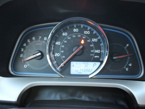 Used 2014 Toyota RAV4 Limited image 16