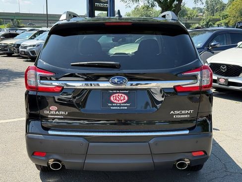 Used 2024 Subaru Ascent Touring AWD/4WD image 8