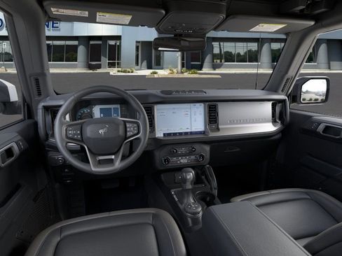 New 2025 Ford Bronco Outer Banks w/ Sasquatch Package AWD/4WD image 9