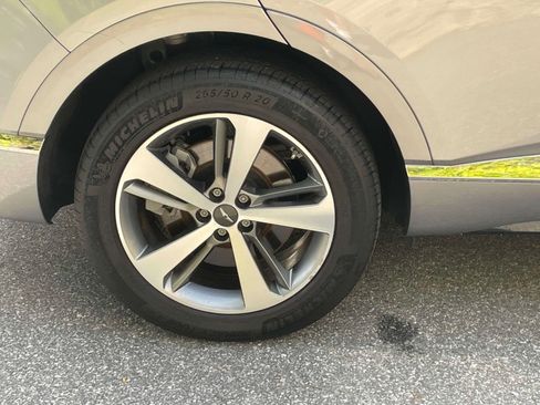 Used 2024 Genesis GV80 2.5T w/ Advanced Package image 9