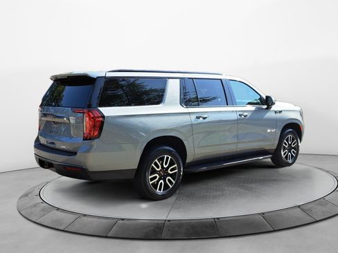 Used 2023 GMC Yukon XL AT4 AWD/4WD image 7