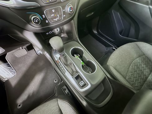 Used 2022 Chevrolet Equinox LT FWD image 22
